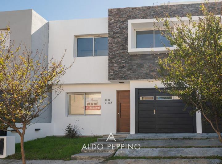 Casa · 120m² · 3 Ambientes · 1 Cochera