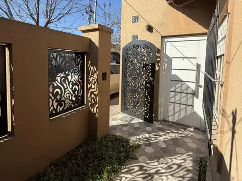 Casa en Venta en Burzaco, Partido de Almirante Brown