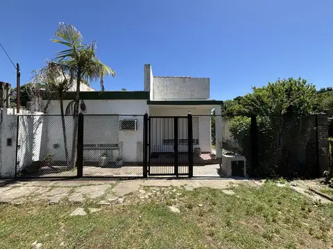 Casa en Venta en Claypole, Partido de Almirante Brown