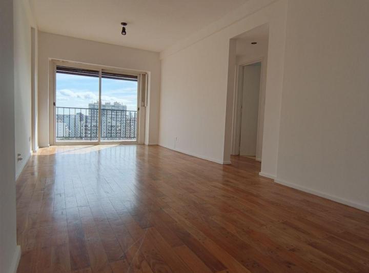 Departamento · 90m² · 4 Ambientes · 1 Cochera