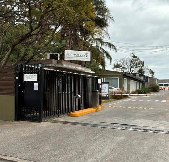 Depósito · 2317m²