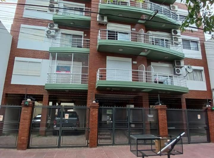Departamento · 40m² · 2 Ambientes · 1 Cochera