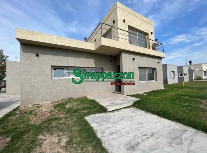 Casa · 170m² · 4 Ambientes · 2 Cocheras