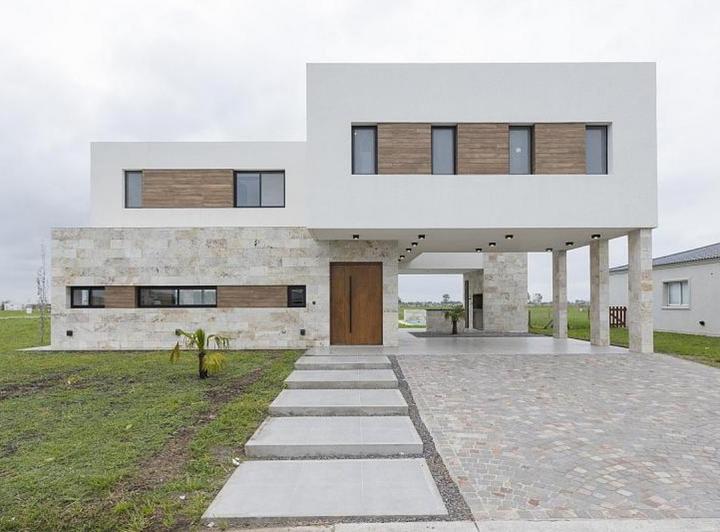 Casa · 181m² · 5 Ambientes · 2 Cocheras