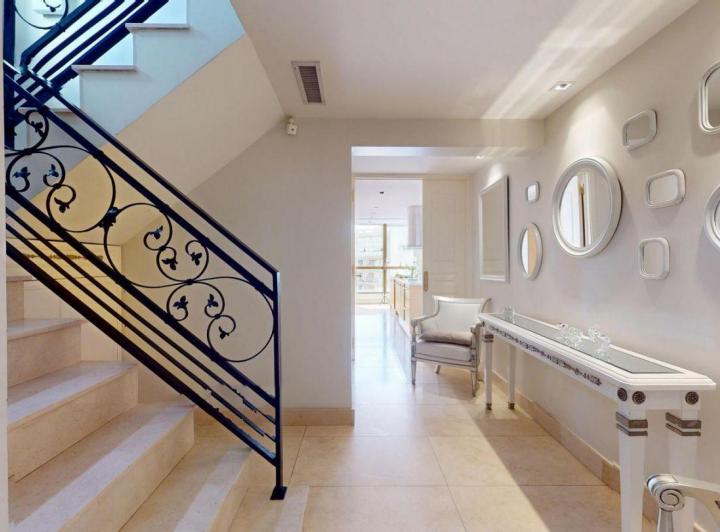 Departamento · 600m² · 8 Ambientes · 2 Cocheras