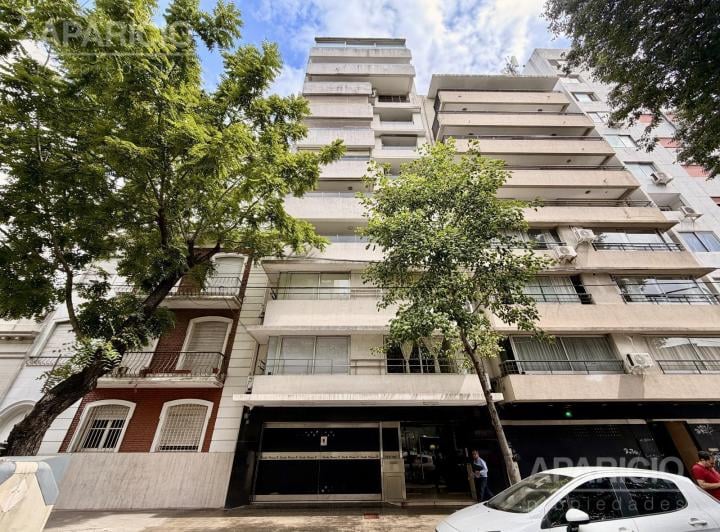 Departamento · 260m² · 8 Ambientes · 1 Cochera