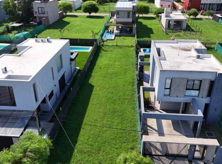 Terreno · 400m²