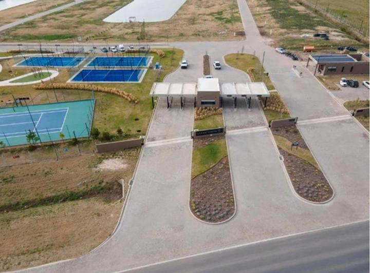 Terreno · 712m²