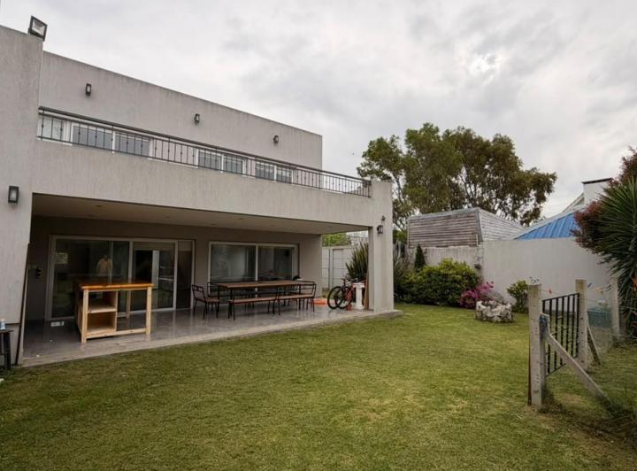 Casa · 570m² · 5 Ambientes