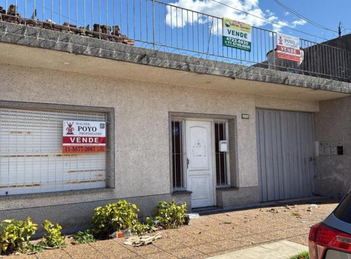 Depósito · 326m² · 4 Ambientes · 2 Cocheras