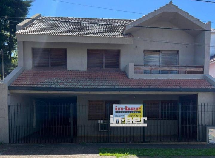 Casa · 296m² · 5 Ambientes · 1 Cochera