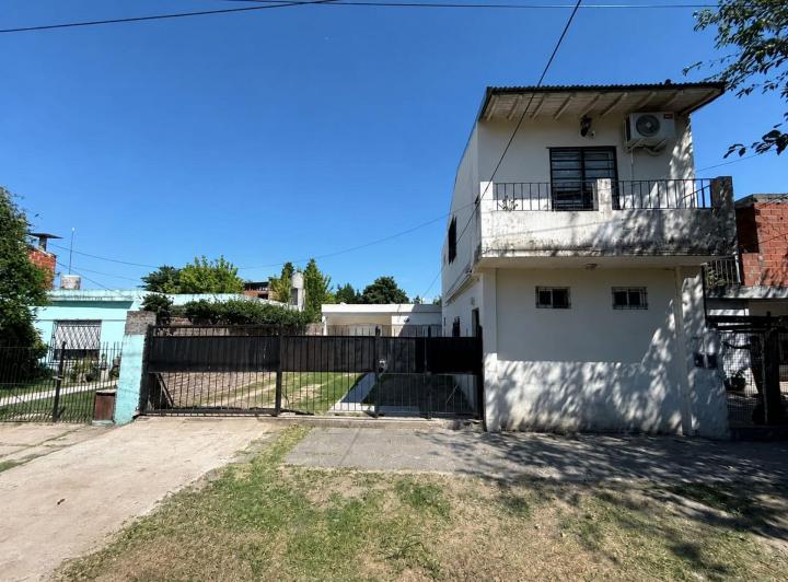Casa · 160m² · 5 Ambientes