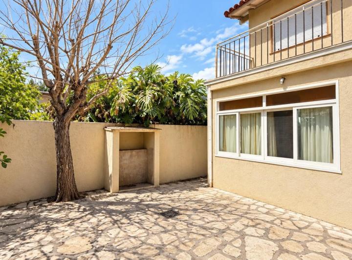 Casa · 130m² · 5 Ambientes · 1 Cochera