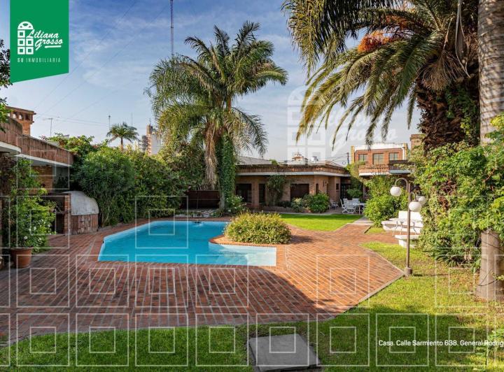 Casa · 189m² · 4 Ambientes · 1 Cochera