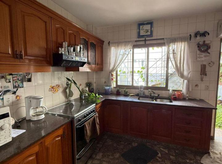 Casa · 187m² · 5 Ambientes · 1 Cochera