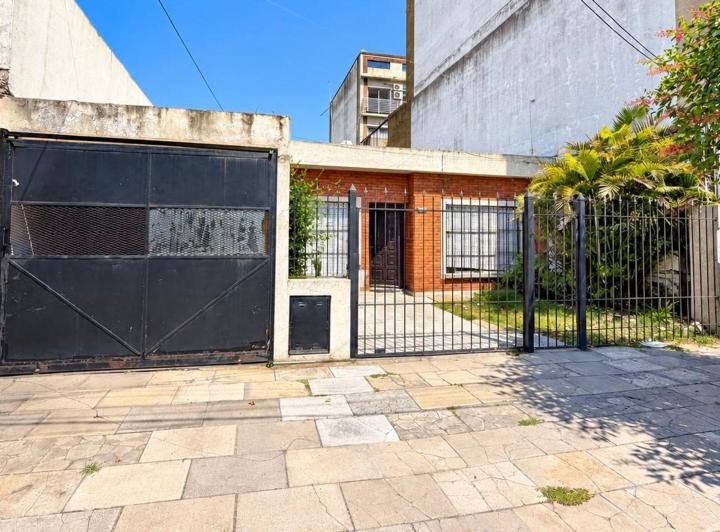 Casa · 100m² · 3 Ambientes · 1 Cochera