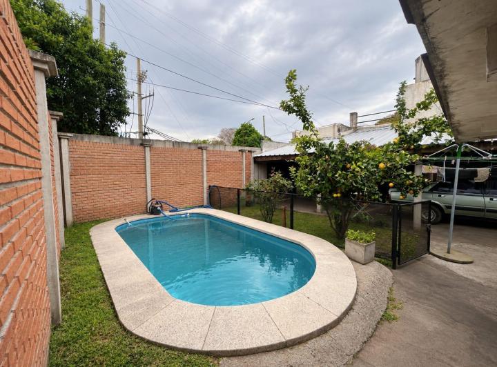 Casa · 90m² · 4 Ambientes · 1 Cochera