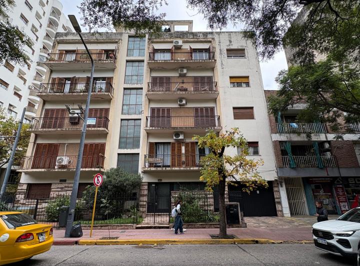 Departamento · 100m² · 5 Ambientes · 1 Cochera