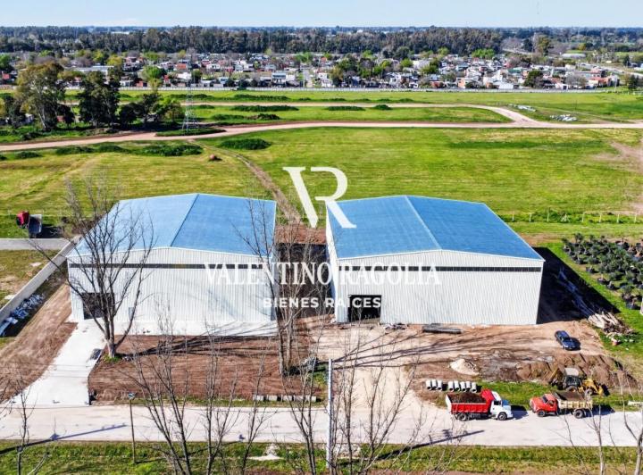 Depósito · 2000m² · 1 Ambiente · 10 Cocheras