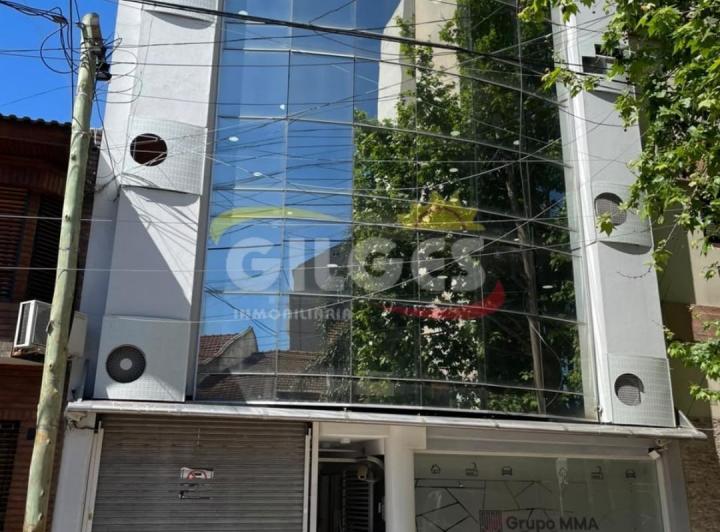 Oficina comercial · 784m² · 10 Ambientes · 16 Cocheras