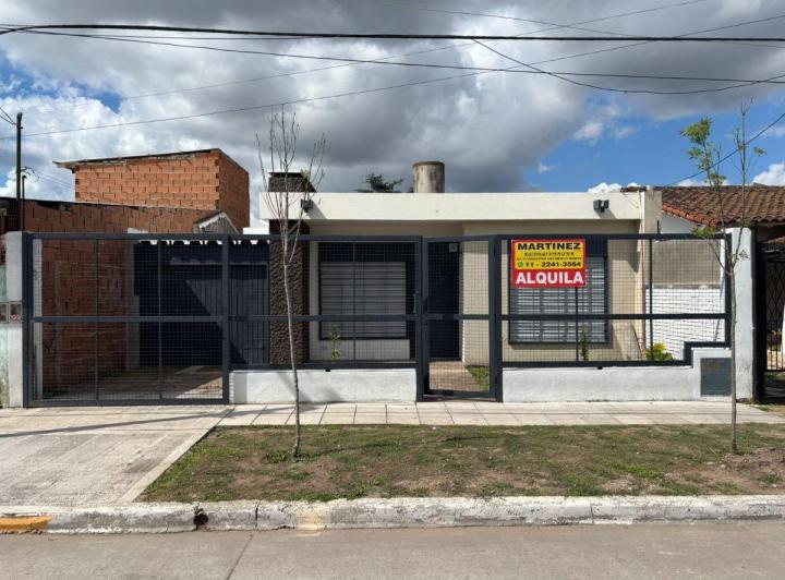 Casa · 100m² · 3 Ambientes · 1 Cochera
