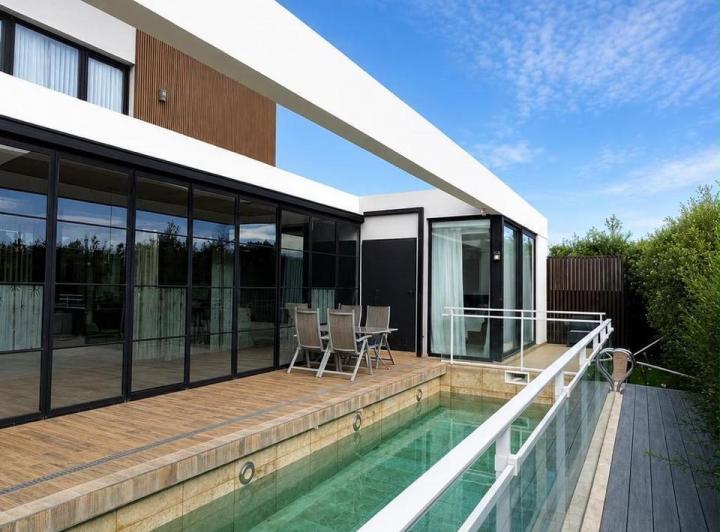 Casa · 280m² · 5 Ambientes