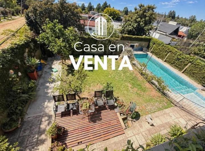 Casa · 250m² · 9 Ambientes · 2 Cocheras