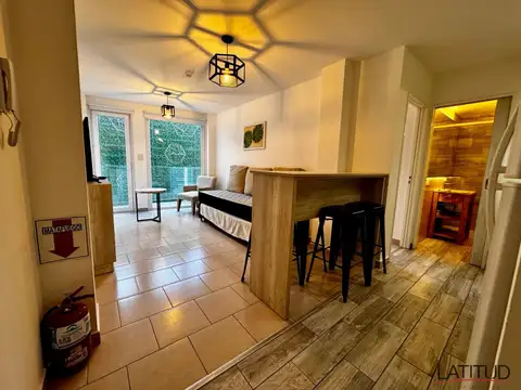 Moderno departamento amoblado sobre calle campos