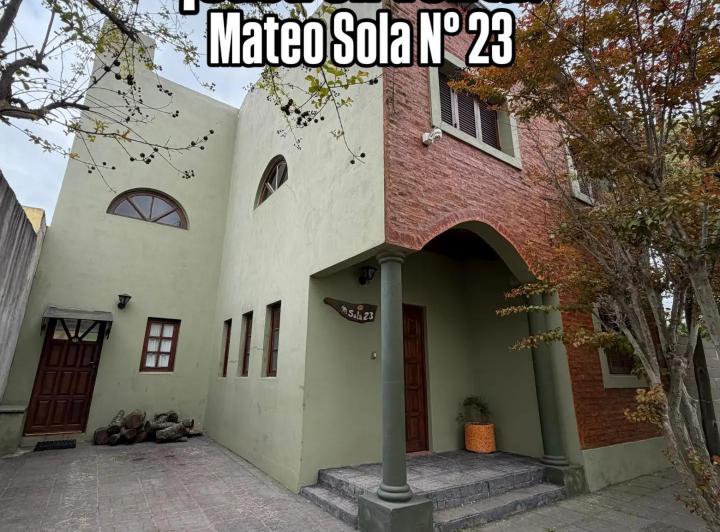 Casa · 218m² · 12 Ambientes