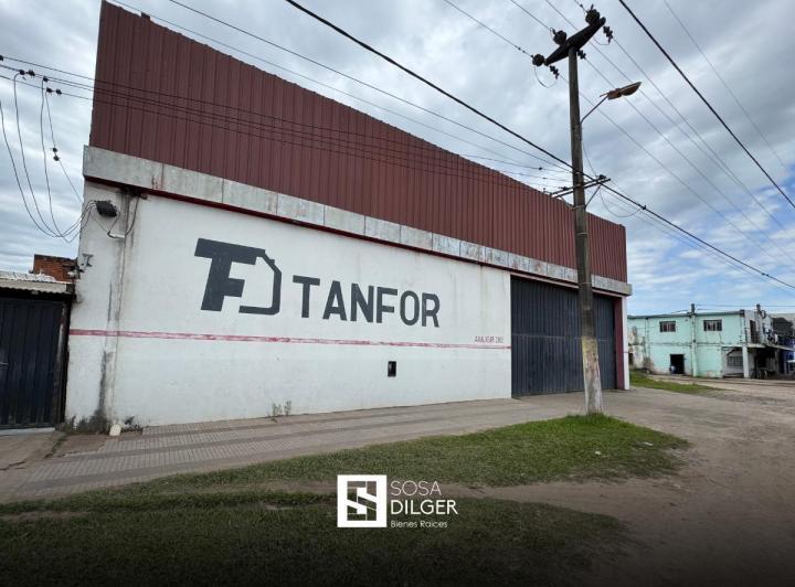 Bodega-Galpón · 1322m² · 5 Ambientes