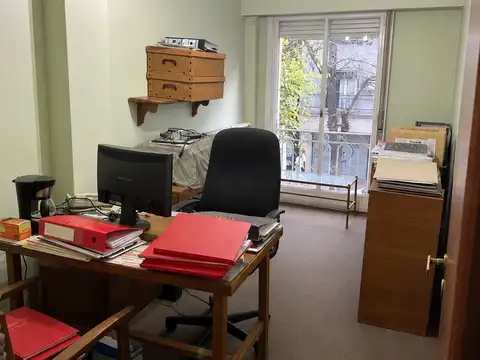 Oficina en alquiler en pleno centro mendoza