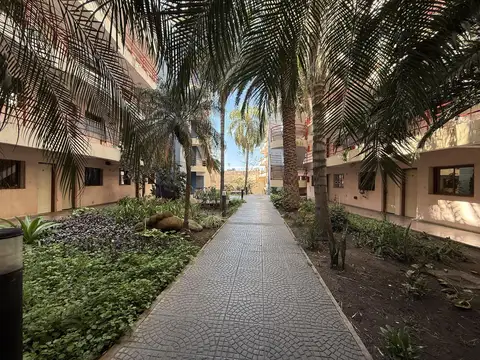 Departamento ideal inversión, sobre av colon