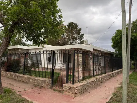 Casa en alquiler - villa de soto