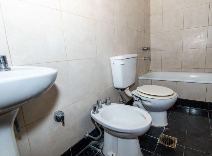 Casa · 233m² · 5 Ambientes · 1 Cochera