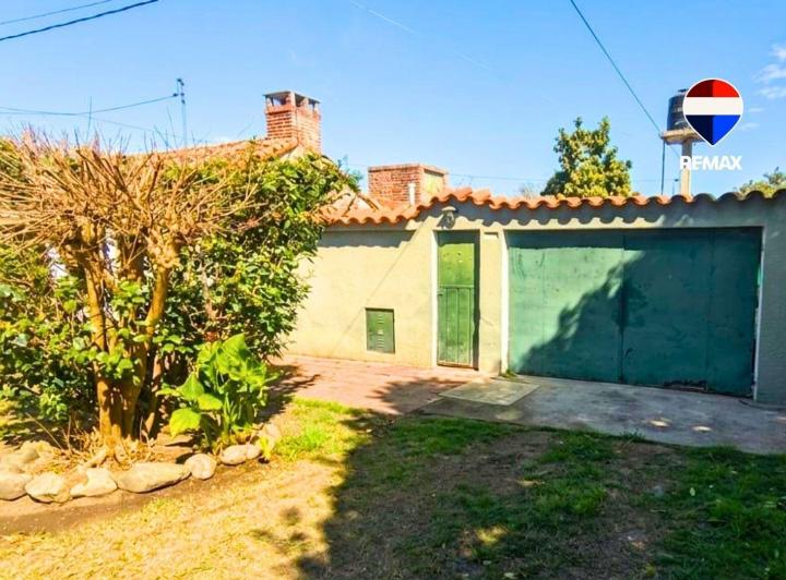 Casa · 33m² · 3 Ambientes · 1 Cochera