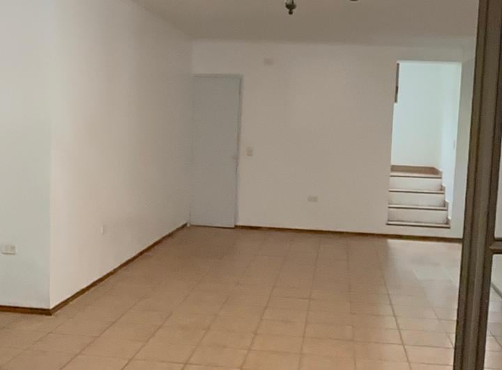 Casa · 150m² · 5 Ambientes · 1 Cochera