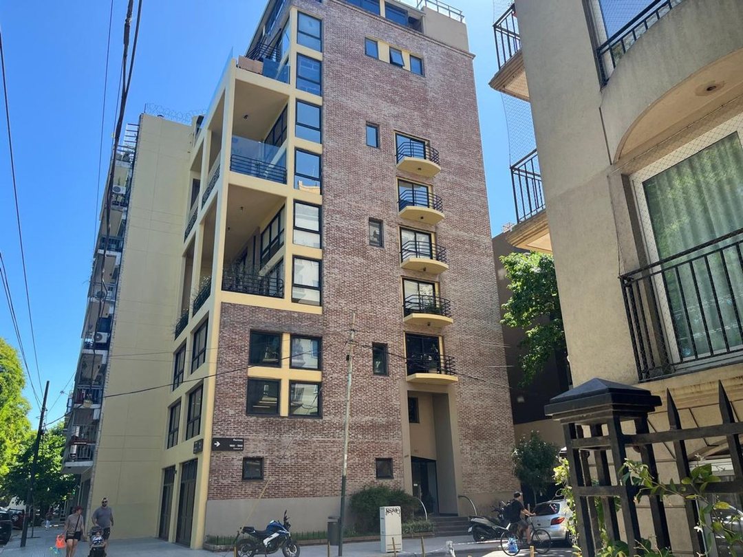VENTA OFICiNA EN DUPLEX CON COCHERA BAJO BELGRANO