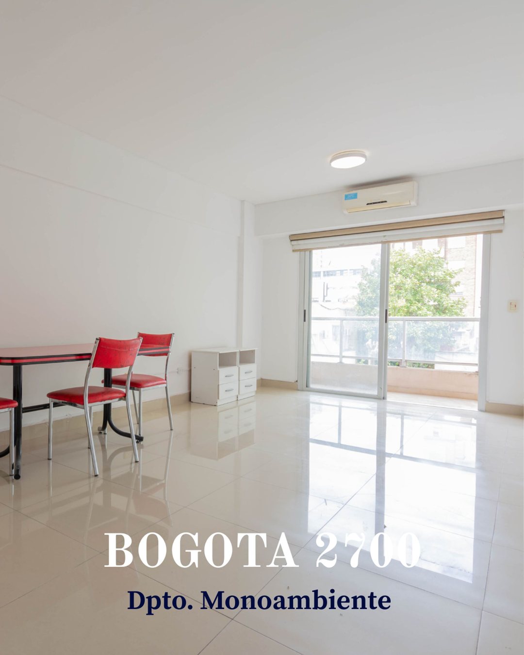 VENTA MONOAMBIENTE DIVISIBLE C/BALCON  FLORES
