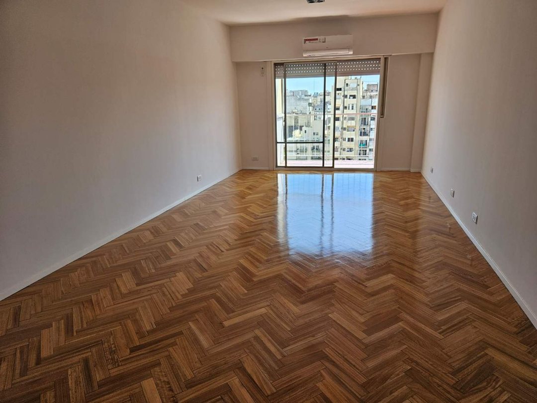 Alquiler Depto. 3 dormitorios Balcón Cochera 96m2