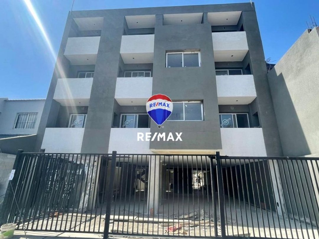 EN VENTA MONOAMBIENTE- ZONA JOCKEY CLUB SALTA