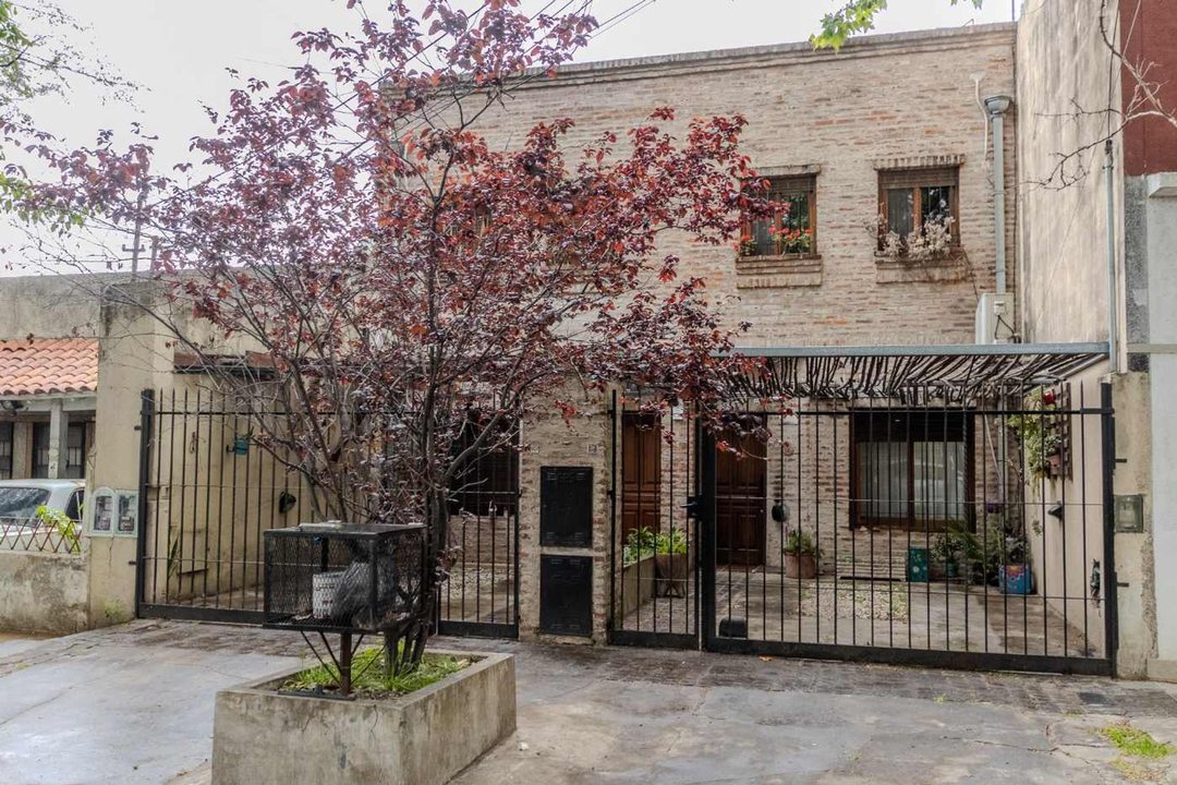 VENTA PH tipo duplex  coch. y Jardin VILLA MAIPU
