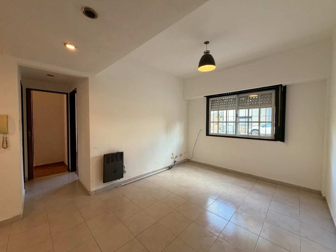VENTA PH 3 AMB. C/PATIO - VELEZ SARSFIELD