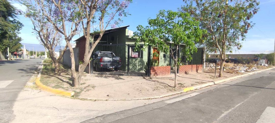 CASA EN VENTA EN ZONA NORTE 2 DORMITORIOS