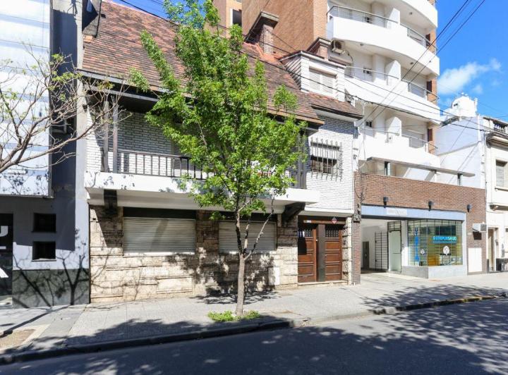 Casa · 392m² · 9 Ambientes