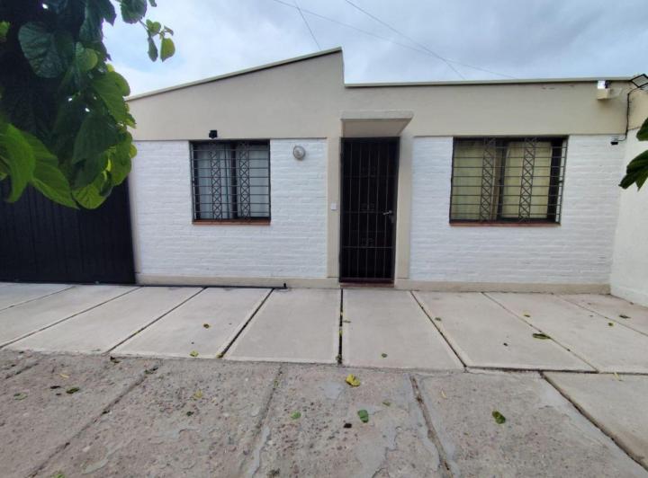 Casa · 150m² · 4 Ambientes · 1 Cochera