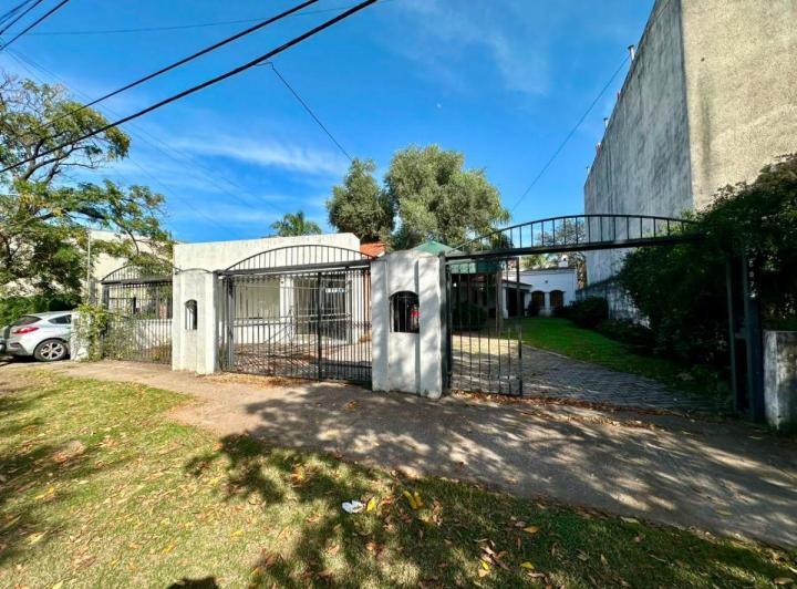 Casa · 343m² · 6 Ambientes