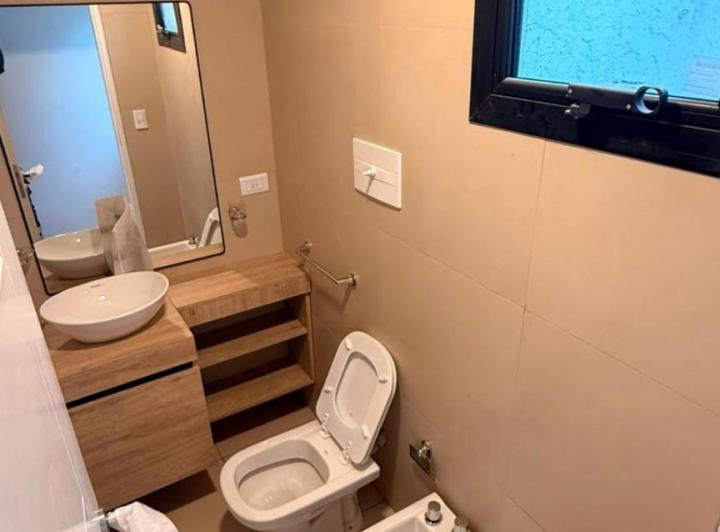 Casa · 77m² · 3 Ambientes · 1 Cochera