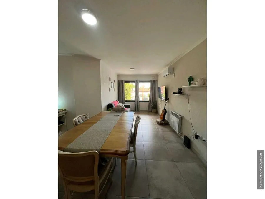 Se vende departamento categoría cochera pileta climatizada carlos paz