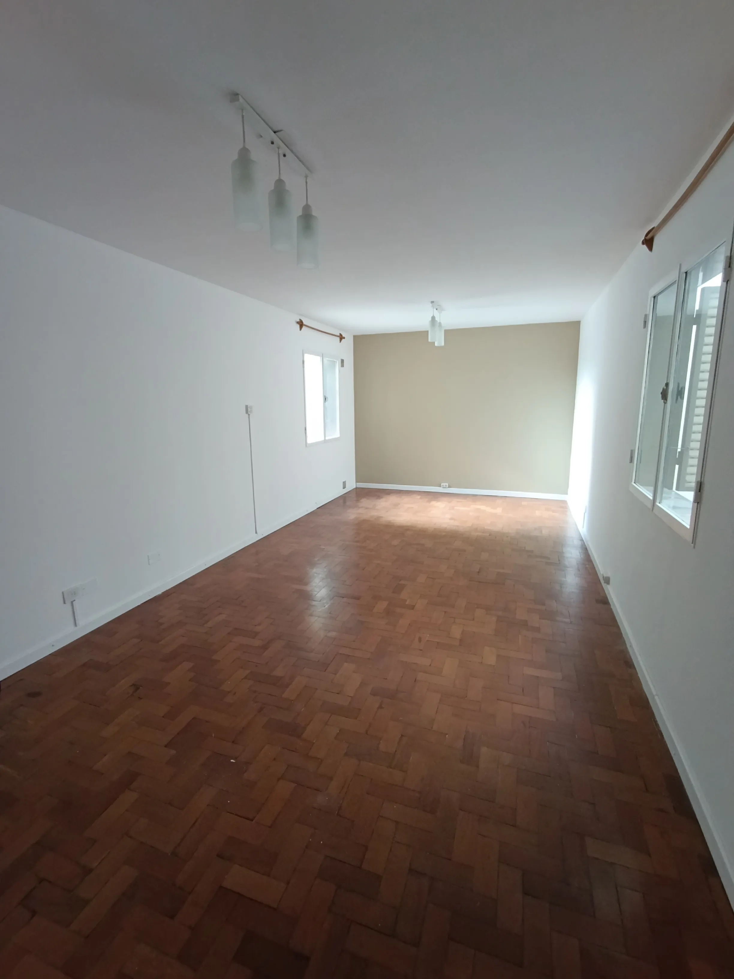 GRAN DPTO RENOVADO 4 DORMITORIOS ZONA PLAZA COLÓN
