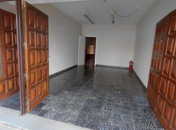Casa · 130m² · 6 Ambientes · 1 Cochera